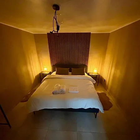 Apartment Lang Leven
