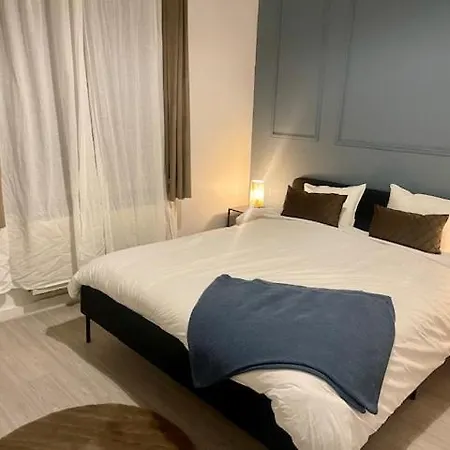 Lang Leven Apartment