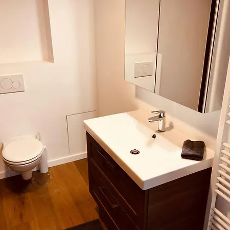 The One - 4 Guests Apartment Brussels