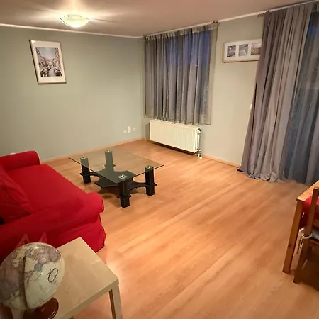 Apartment Close To Nato Bus Tram Calm Location Parking Extra Onsite Disc Parking