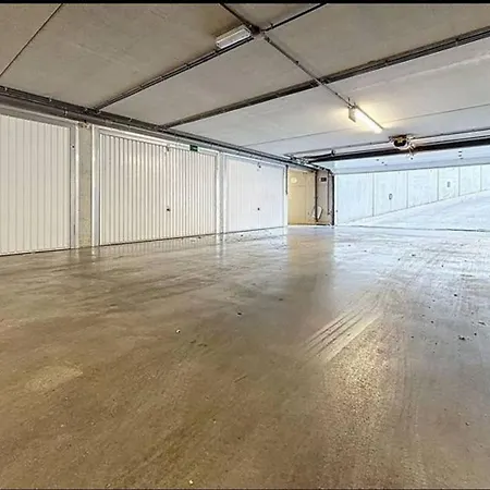 Close To Nato Bus Tram Calm Location Parking Extra Onsite Disc Parking Apartment *