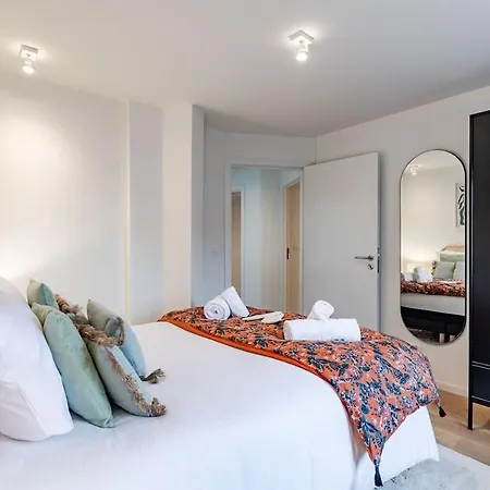 Luxury Penthouse With Panoramic Views 3br Apartment