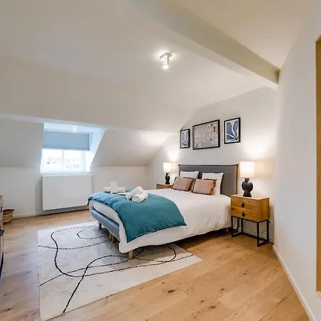 Luxury Penthouse With Panoramic Views 3br *