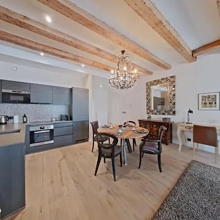 Apartment Grand Place Escape Spacious 2br With Charm Brussels