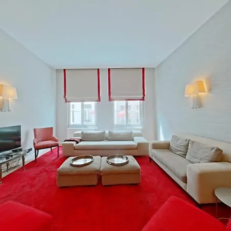 Apartment Grand Place Escape Spacious 1br With Charm *
