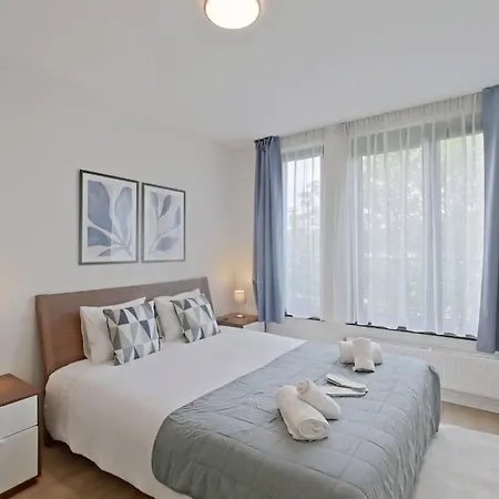 Bright And Modern 2br With A Balcony Brussels