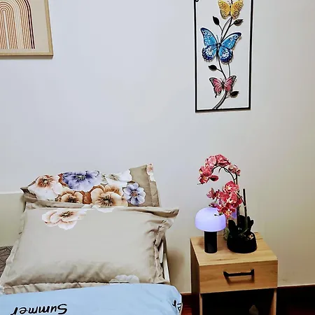 Apartment Chambre Privee Chez L'Habitant A Uccle Commun Partagee Avec Le Proprietaire Brussels