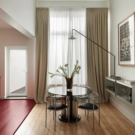 Numero Cent Apartment