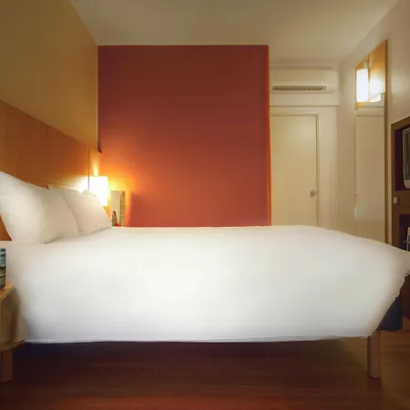 Ibis Off Grand'place 3* Brussels