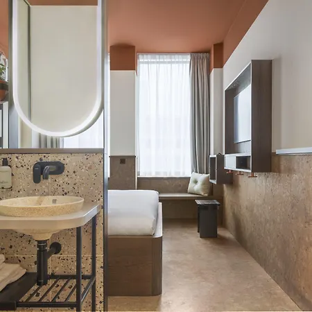 Hotel The Usual 4*