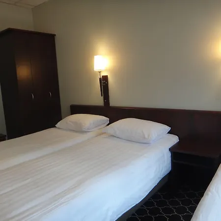 Hotel Safestay Grand Place 3*