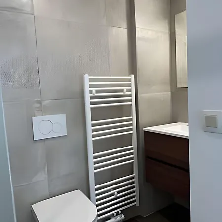 With Ensuite And Garden Brussels