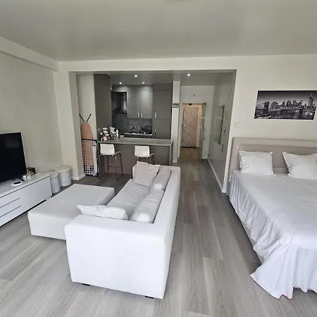 Cosy George Laurand Apartment *