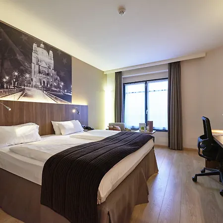 Hotel Schuman By Ihg 4*