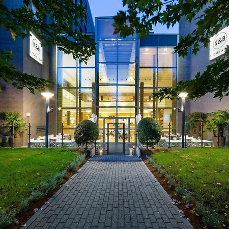Courtyard By Marriott