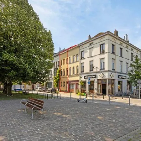 Apartment Escape Sleeps 6 Brussels