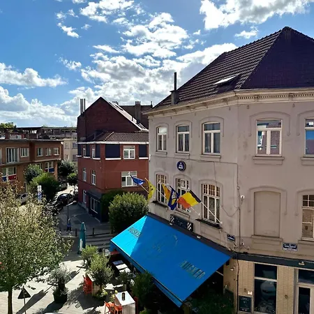 Apartment Doux Nid Perche Avec Vue Magique Sur La Brussels