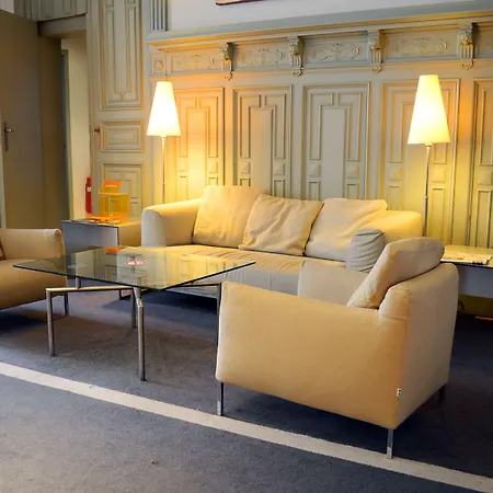 Hotel Du Congres 3*