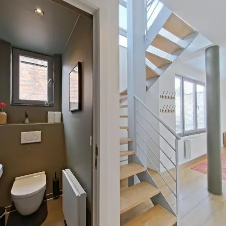 Apartment Spacious And Unique 3br With A Terrace *