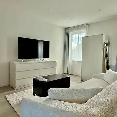 Apartment Doux Nid Perche Avec Vue Magique Sur La Brussels
