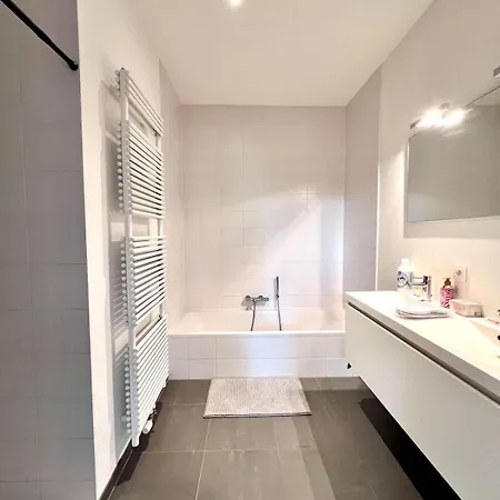 Spacious Loft Up To 4 Guests Comfort & Style In *