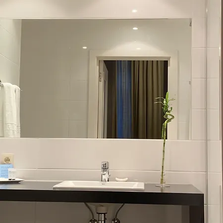 Mas Eu Aparthotel 4*