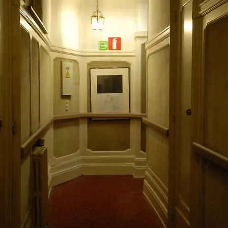 Manhattan Hotel Brussels