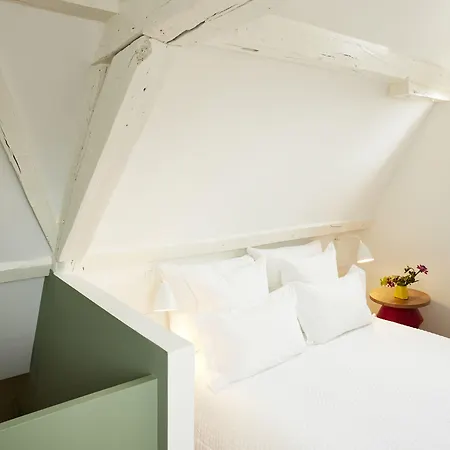 Des Galeries Hotel