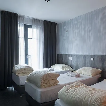 Brxxl 5 Centre Hostel Brussels