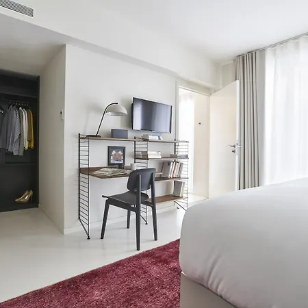 9hotel Sablon Hotel