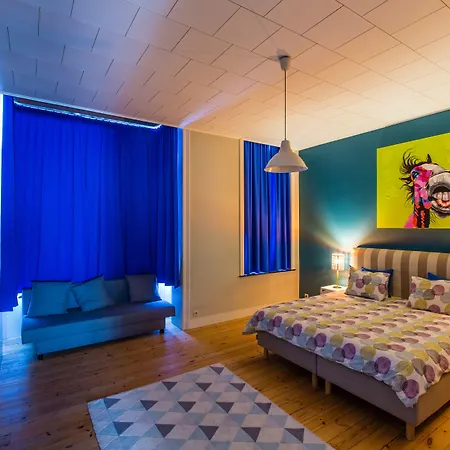 Aparthotel Urban Eu