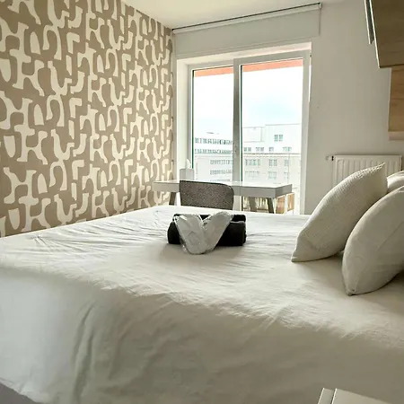 Apartment Cosy Flat For 2pers 5 Min From Gare Du Midi By Transport *