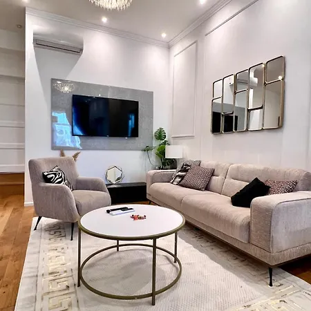 Spacious Family For 9 Near Midi Station *