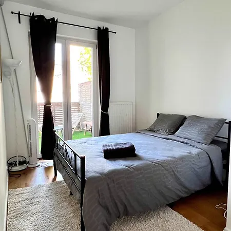 Spacious Family For 9 Near Midi Station Apartment Brussels