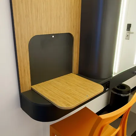 Hotel Easyhotel City Centre 3*