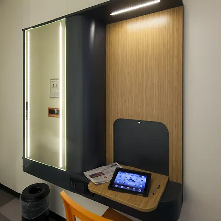 Easyhotel City Centre Hotel