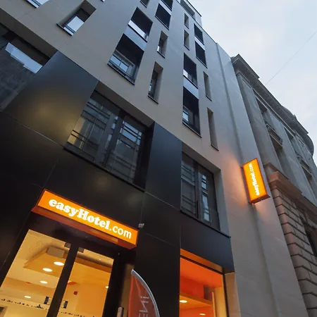 Easyhotel City Centre 3*