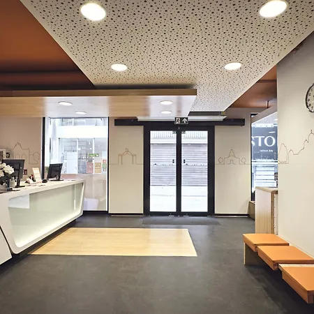 Hotel Easyhotel City Centre 3*