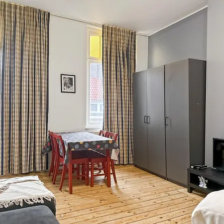 Apartment New Self Check In 2 Floor Near Chatelain Brussels