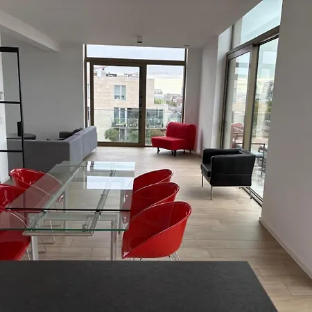 Floor Luxury With Spectacular Water Views Brussels
