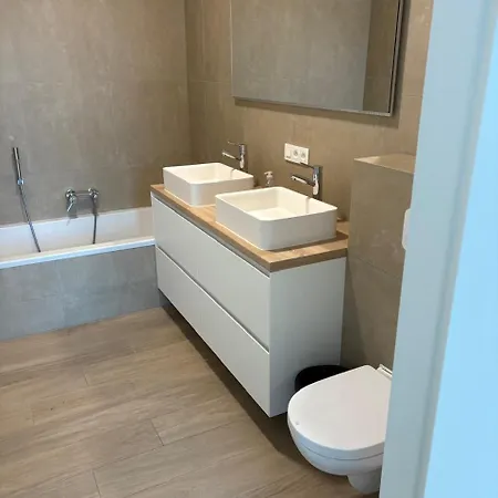 Apartment Floor Luxury With Spectacular Water Views