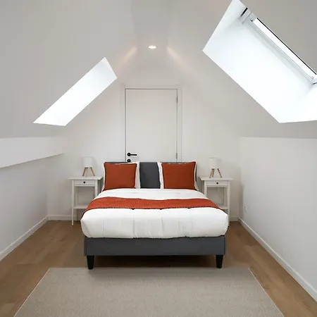 Douvres 7 * Brussels