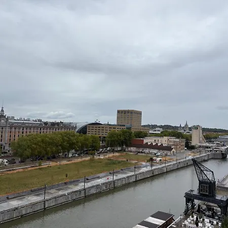 Apartment Floor Luxury With Spectacular Water Views *