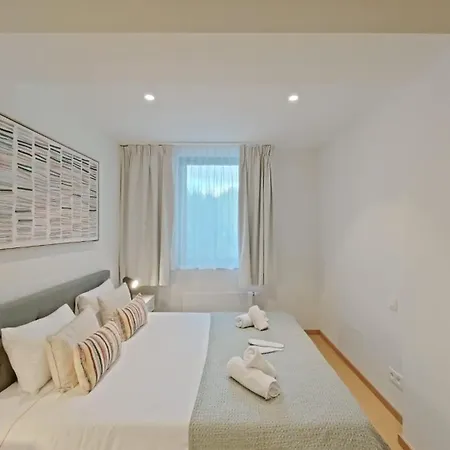 Apartment Elegant 3-bedroom In Ixelles