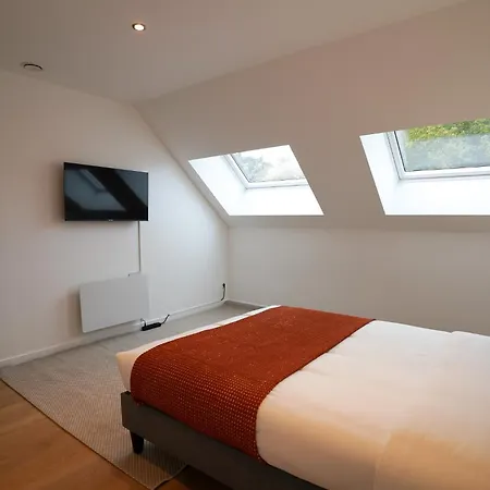 Douvres 7 * Brussels