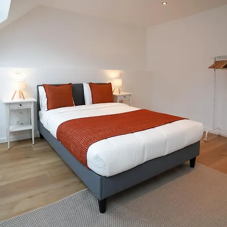 Douvres 7 * Brussels