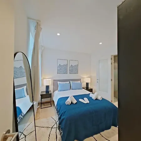 Elegant 3-bedroom In Ixelles Apartment Brussels