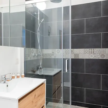 Europea Newton Boutique Residences