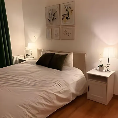 Homestay Cozy Private With Terrace & Workspace Brussels
