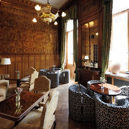 Hotel Fleur De Brussels